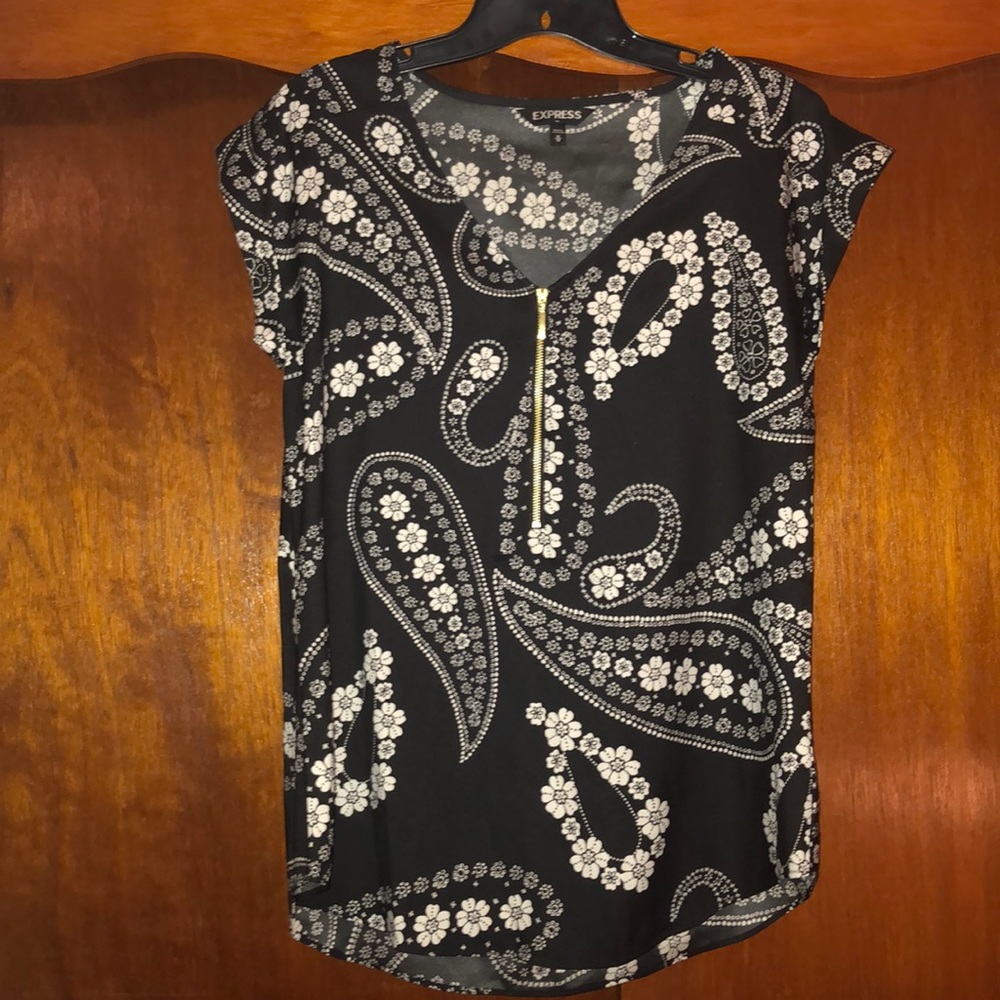 Roll Sleeve Tee